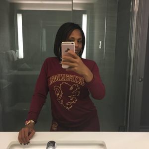 Meet your Posher, Janique